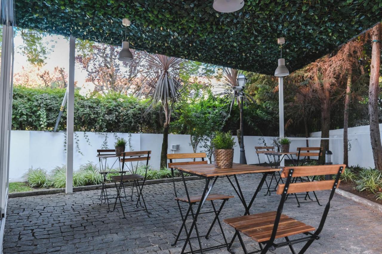 4U Lisbon VI Guesthouse Airport Εξωτερικό φωτογραφία
